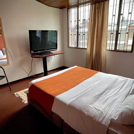Way Maker 1 Hotel Bogota Bagian luar foto