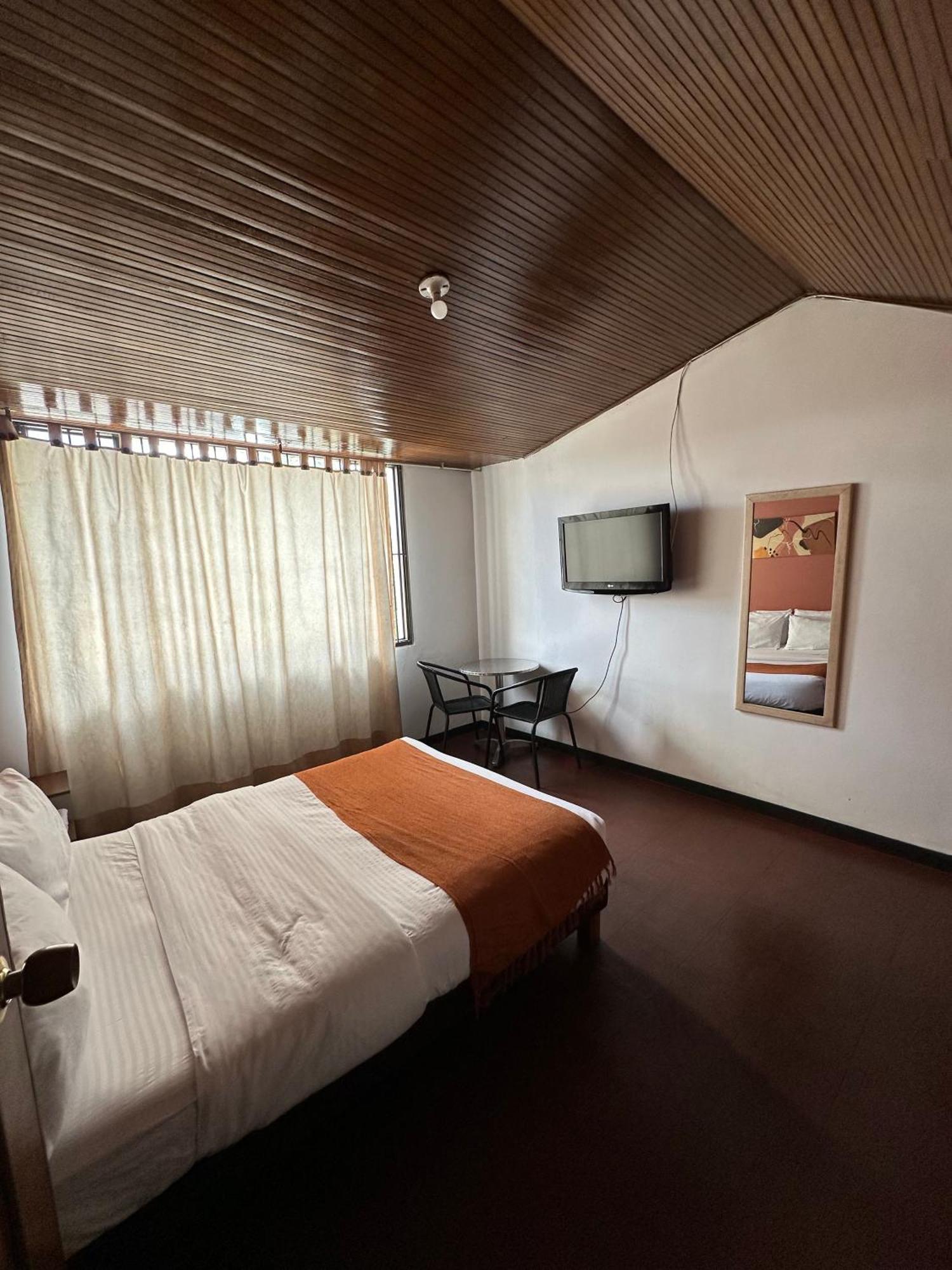 Way Maker 1 Hotel Bogota Bagian luar foto