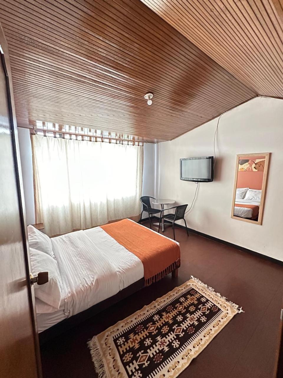 Way Maker 1 Hotel Bogota Bagian luar foto