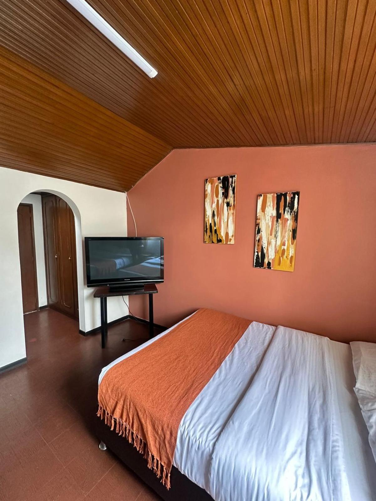 Way Maker 1 Hotel Bogota Bagian luar foto