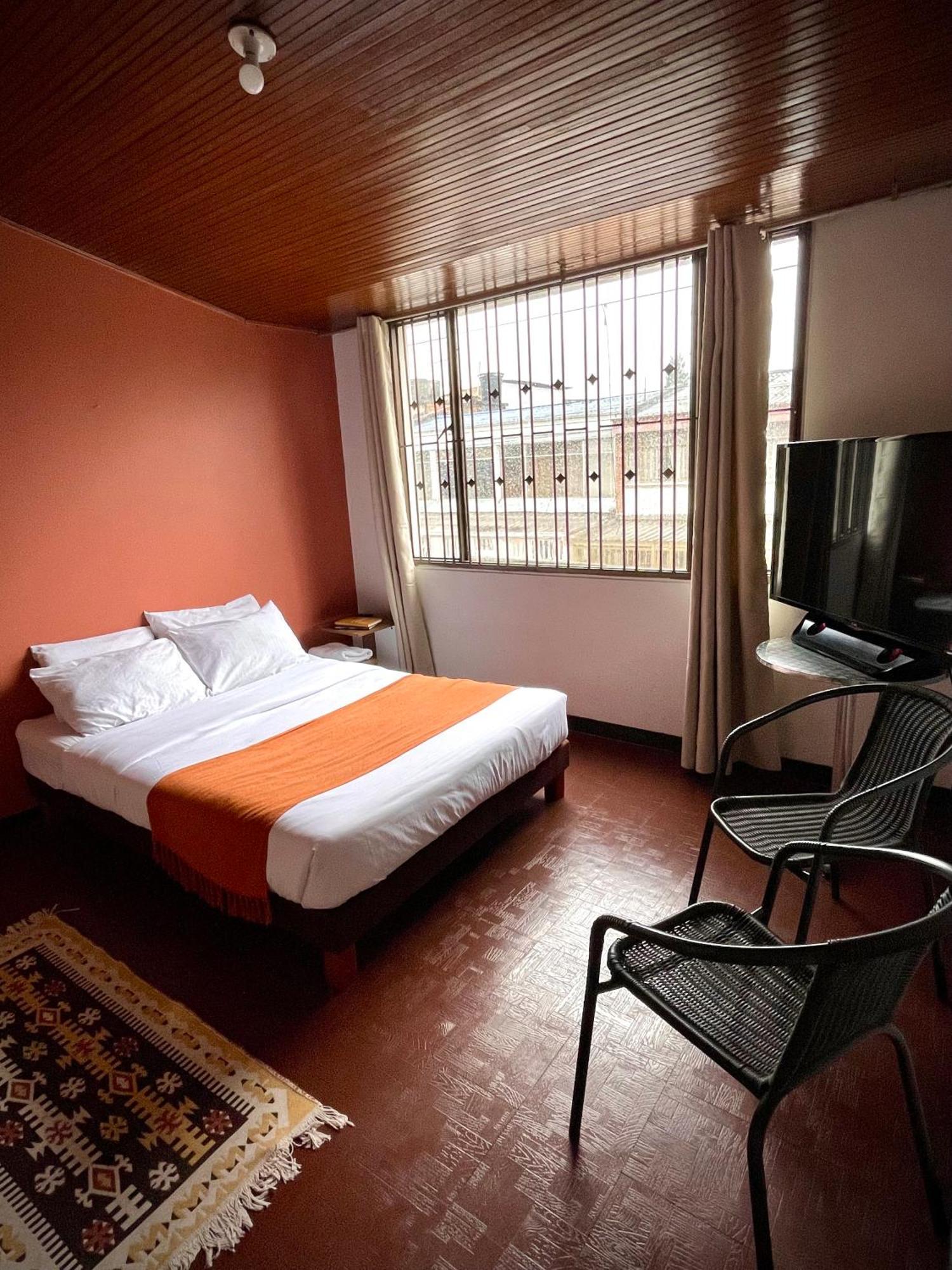 Way Maker 1 Hotel Bogota Bagian luar foto