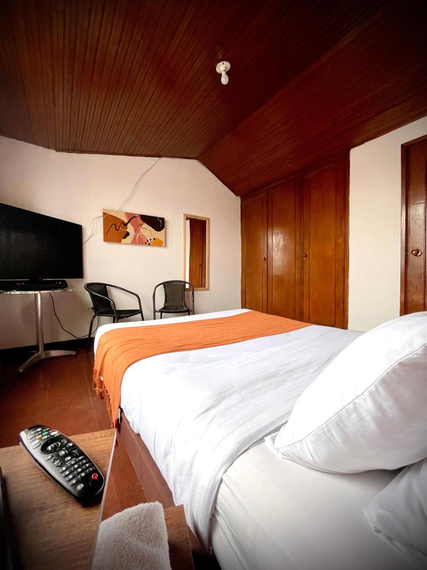 Way Maker 1 Hotel Bogota Bagian luar foto